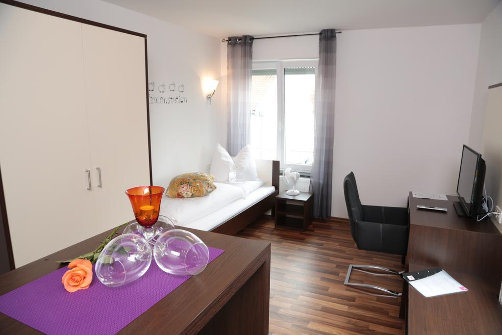 Hotel Am Marktplatz Gangkofen 객실 사진