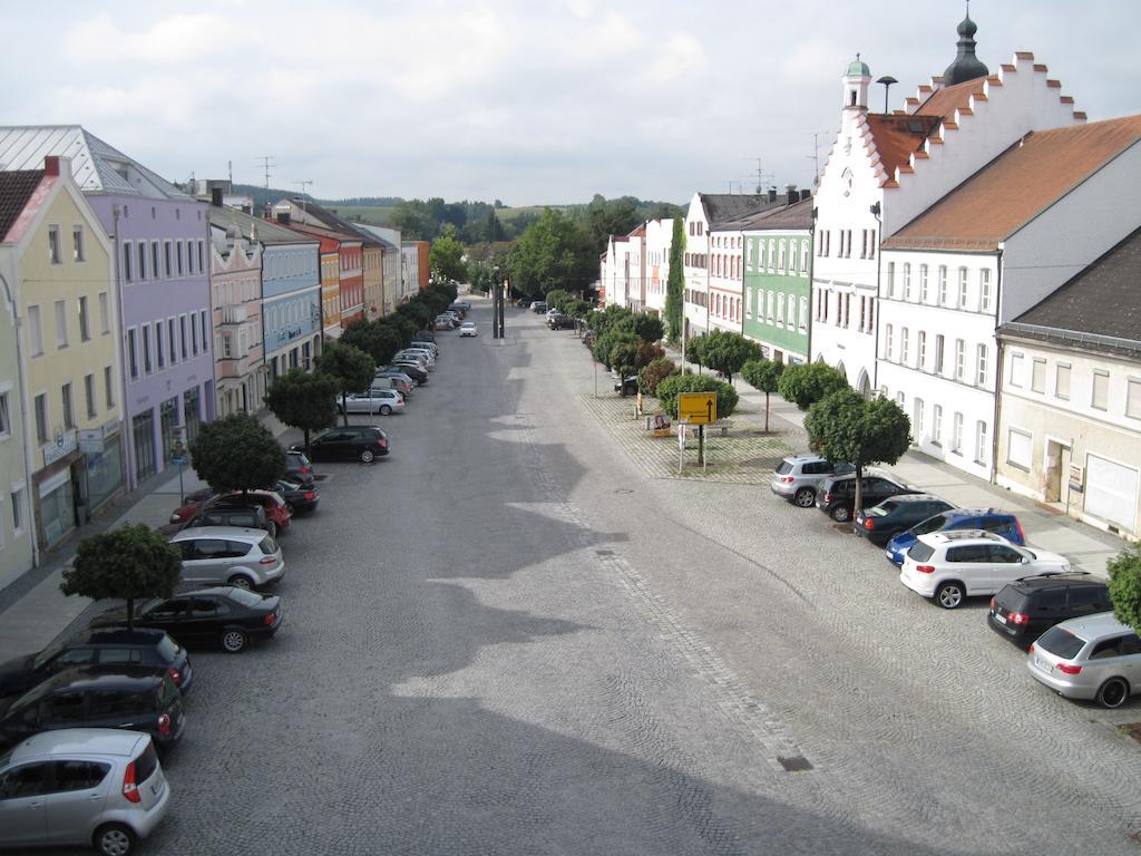 Hotel Am Marktplatz Gangkofen 외부 사진